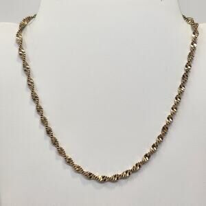 Liz Claiborne Gold Tone Twisted Chain Necklace Adjustable Retro Layering Casual
